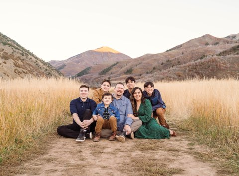 Dustin Turner's family outdoors